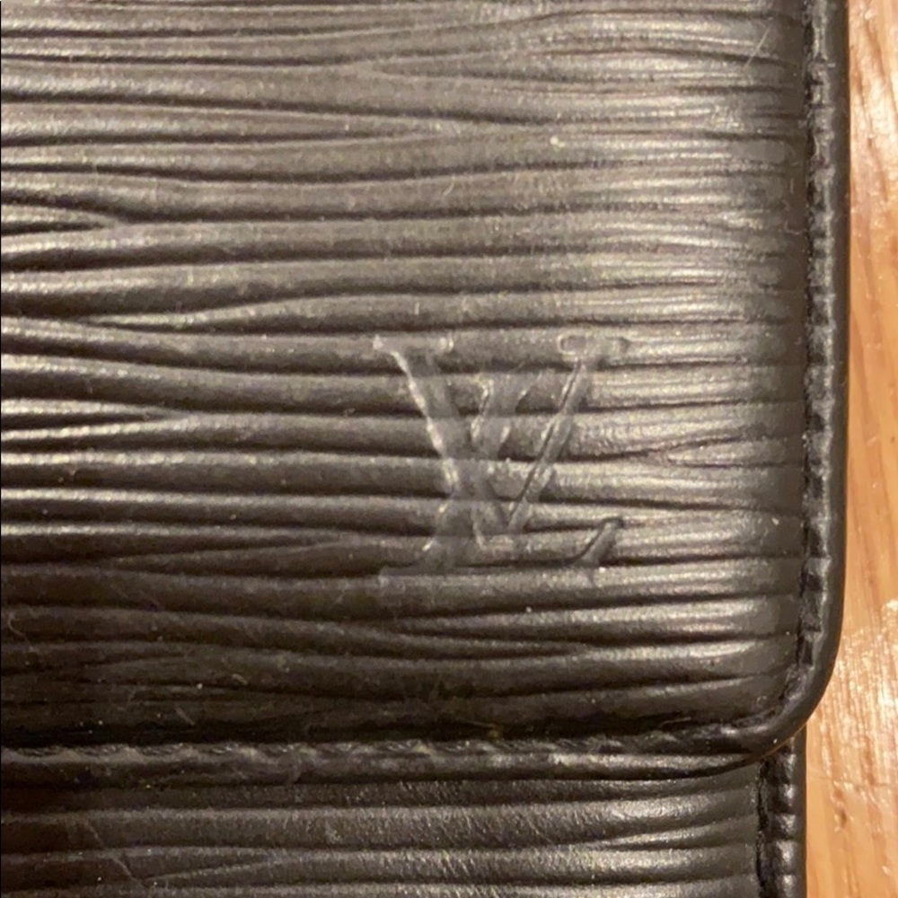 Authentic Louis Vuitton Epi Porte Tresor Wallet